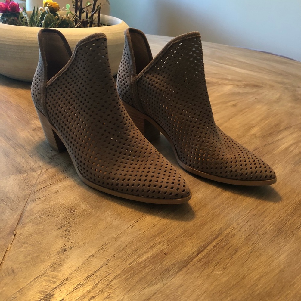 Lucky Brand Larna Perforated Ankle Bootie
